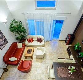 2 bedroom villa with pool and mountain views near Orašac, sleeps 4